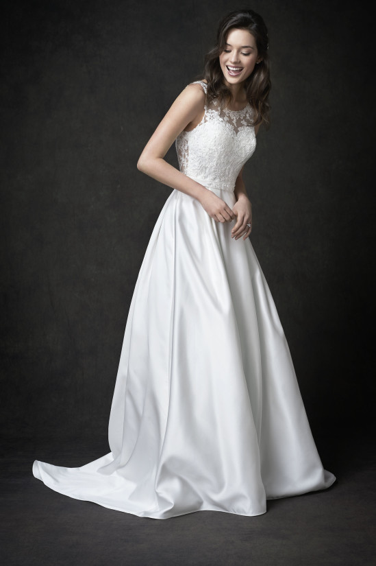 Beautiful Gallery sleeveless Aline dress