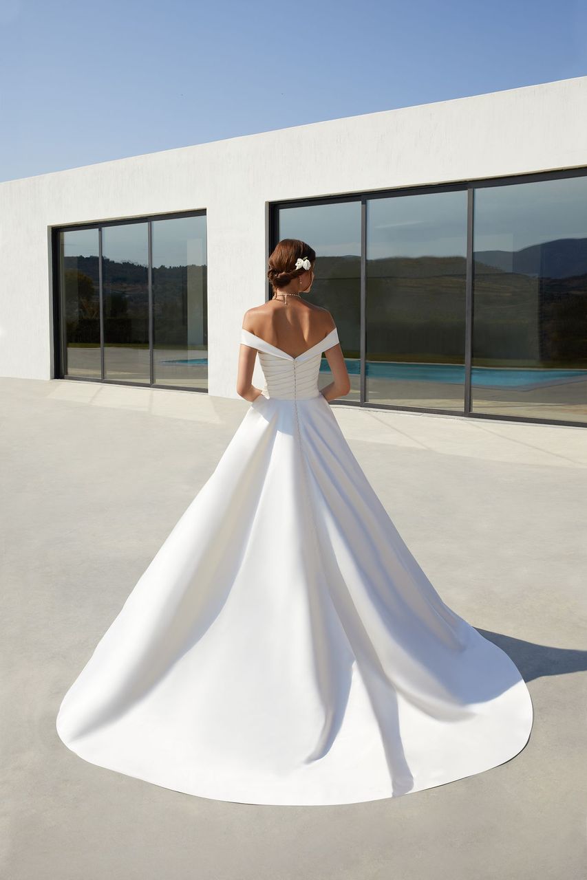 7452 4 - Sofi Designs Bridal