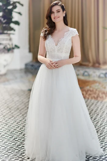 Beautiful A line dress by Gallery