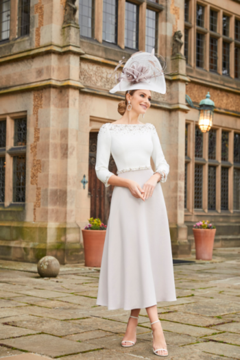 Stunning A-line dress by Veni Infantino