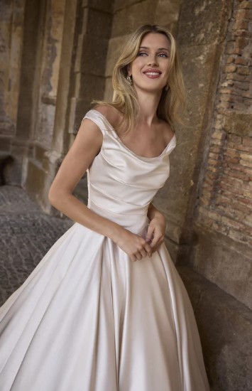 Azzarra 63230 2 - Sofi Designs Bridal